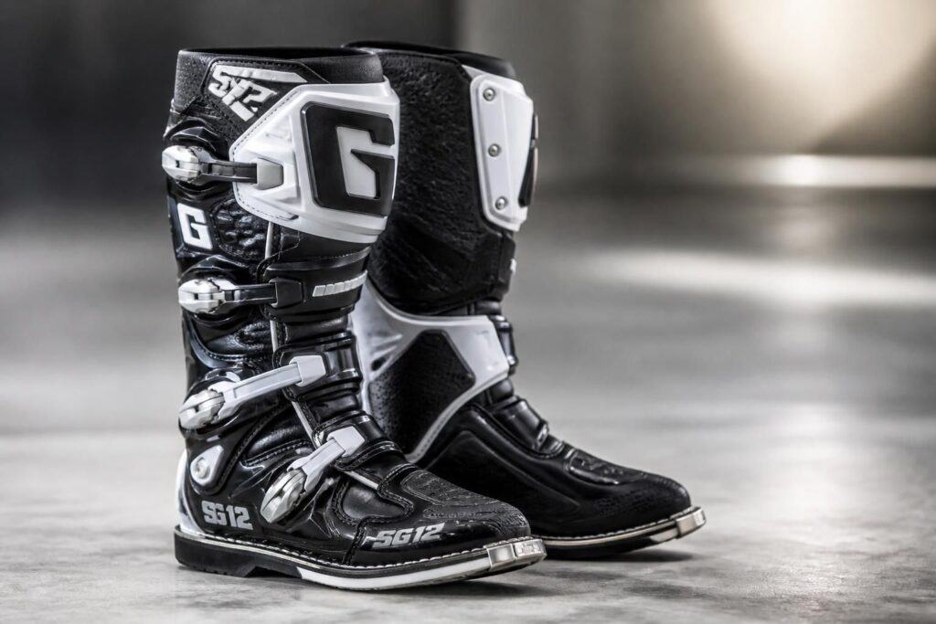 découvrez les chaussures gaerne sg12, alliant confort optimal et performance pour vos activités. guide complet pour bien choisir votre paire idéale.